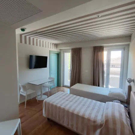 Hotel Dependance Nazionale 4*